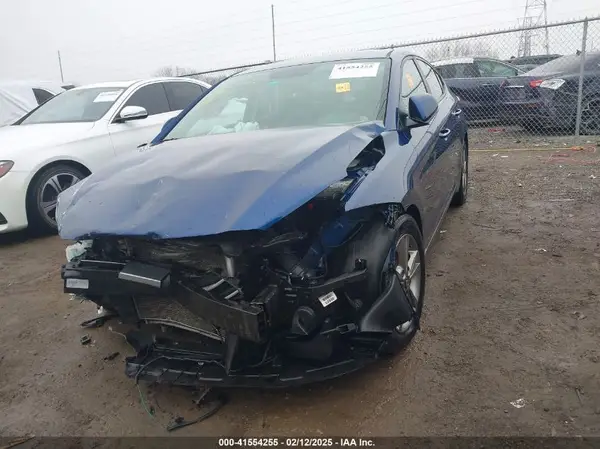 5NPD84LF6JH403096 2018 HYUNDAI ELANTRA - Image 2