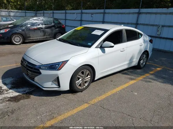 5NPD84LF6KH406954 2019 HYUNDAI ELANTRA - Image 2