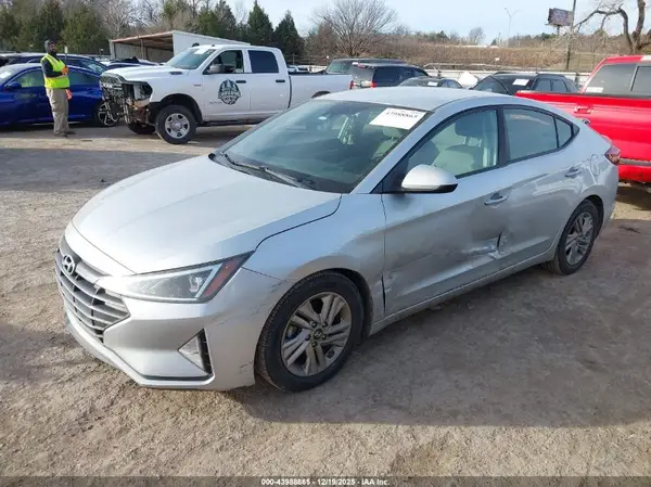 5NPD84LF6KH408221 2019 HYUNDAI ELANTRA - Image 2