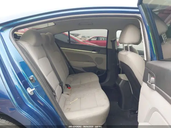 5NPD84LF6KH410681 2019 HYUNDAI ELANTRA - Image 8