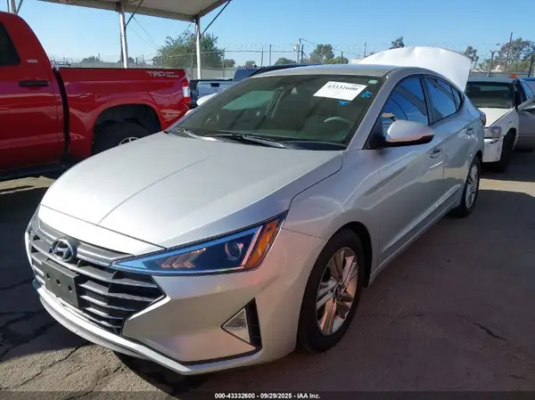 5NPD84LF6KH412852 2019 HYUNDAI ELANTRA - Image 2