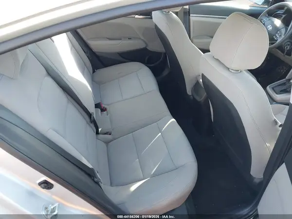 5NPD84LF6KH413726 2019 HYUNDAI ELANTRA - Image 8