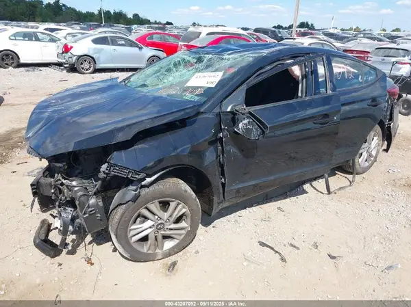 5NPD84LF6KH413855 2019 HYUNDAI ELANTRA - Image 2