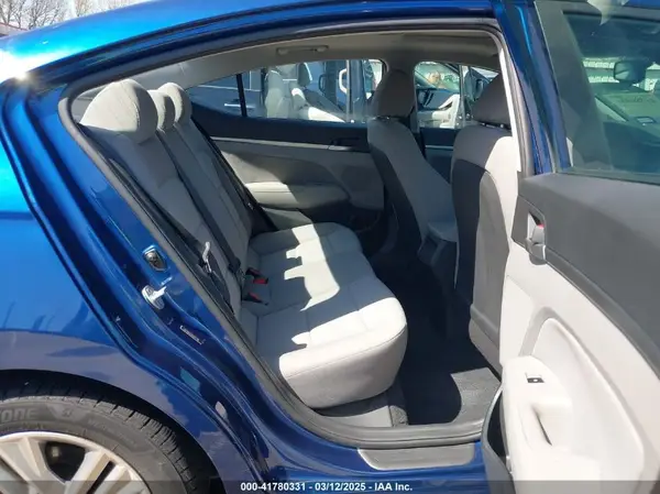 5NPD84LF6KH414388 2019 HYUNDAI ELANTRA - Image 8