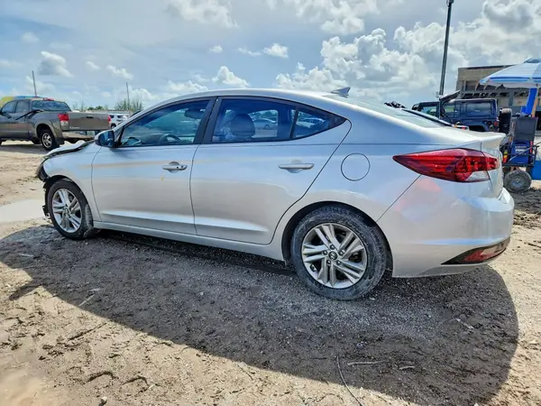 5NPD84LF6KH414682 2019 HYUNDAI ELANTRA - Image 2