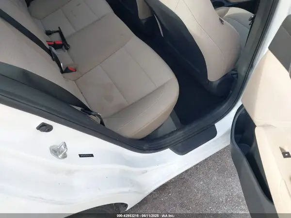 5NPD84LF6KH415265 2019 HYUNDAI ELANTRA - Image 8