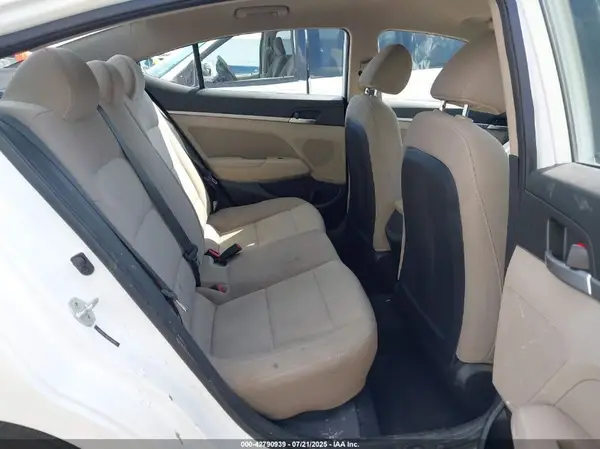 5NPD84LF6KH420496 2019 HYUNDAI ELANTRA - Image 8