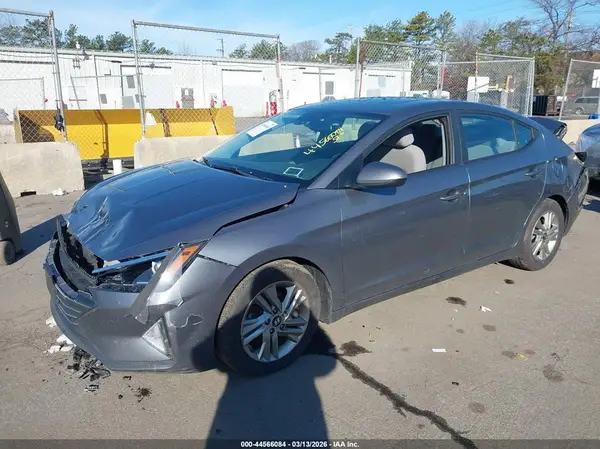 5NPD84LF6KH420675 2019 HYUNDAI ELANTRA - Image 2