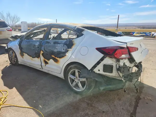 5NPD84LF6KH421857 2019 HYUNDAI ELANTRA - Image 2