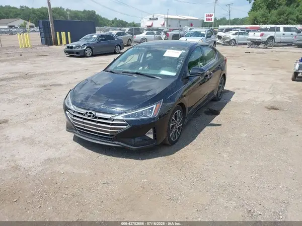 5NPD84LF6KH424046 2019 HYUNDAI ELANTRA - Image 2
