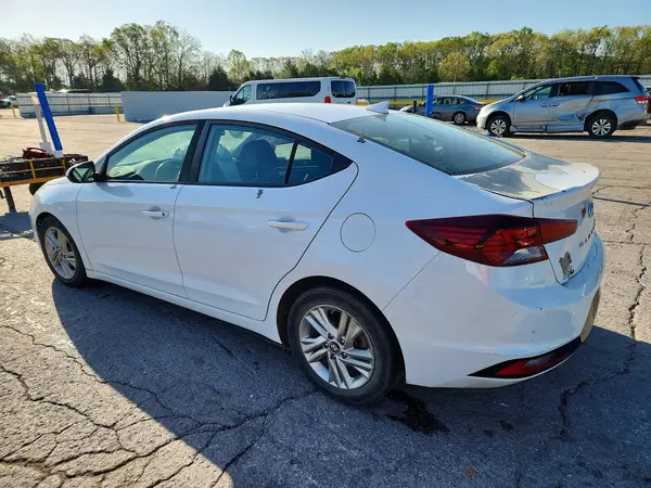 5NPD84LF6KH426363 2019 HYUNDAI ELANTRA - Image 2
