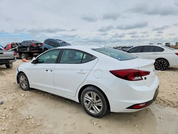 5NPD84LF6KH427710 2019 HYUNDAI ELANTRA - Image 2