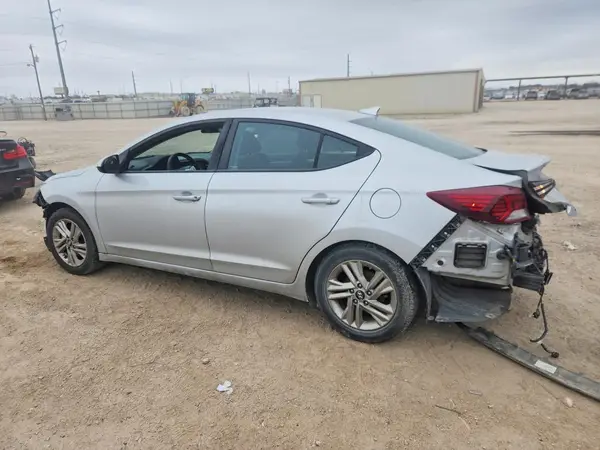 5NPD84LF6KH445429 2019 HYUNDAI ELANTRA - Image 2