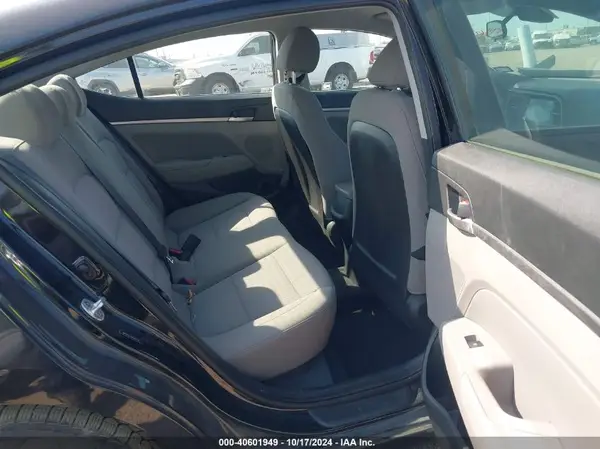 5NPD84LF6KH461758 2019 HYUNDAI ELANTRA - Image 8