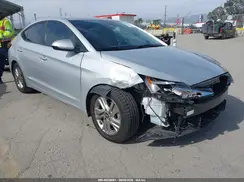 5NPD84LF6KH463431 2019 HYUNDAI ELANTRA