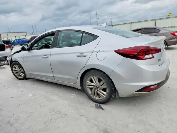 5NPD84LF6KH466619 2019 HYUNDAI ELANTRA - Image 2