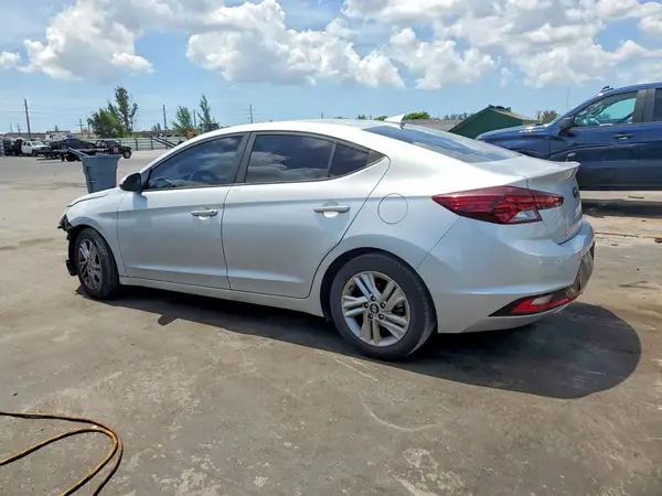 5NPD84LF6KH466930 2019 HYUNDAI ELANTRA - Image 2
