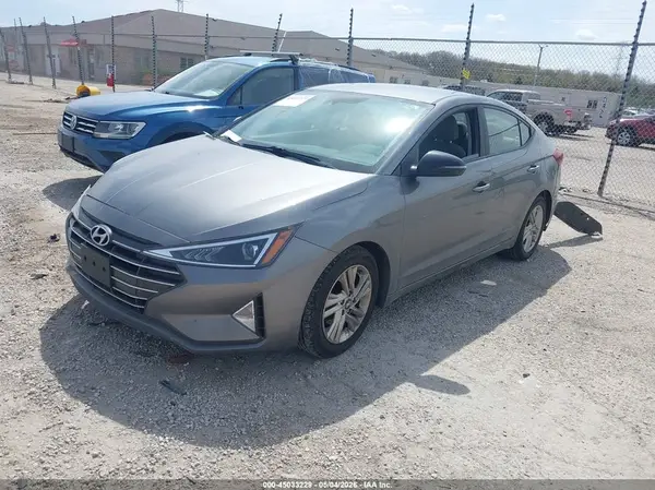 5NPD84LF6KH470833 2019 HYUNDAI ELANTRA - Image 2