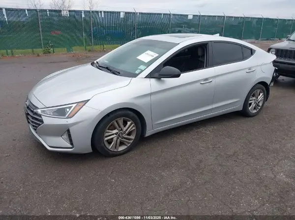 5NPD84LF6KH470914 2019 HYUNDAI ELANTRA - Image 2
