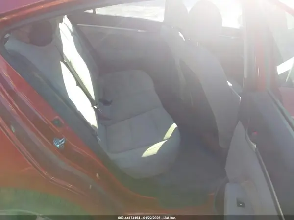 5NPD84LF6KH474364 2019 HYUNDAI ELANTRA - Image 8