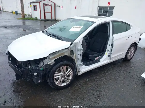 5NPD84LF6KH476888 2019 HYUNDAI ELANTRA - Image 2