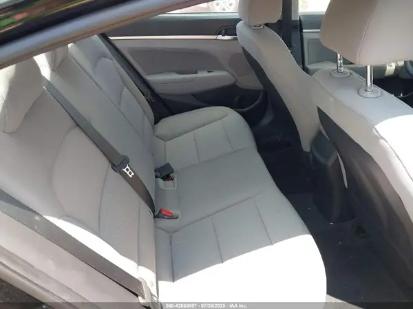5NPD84LF6KH477572 2019 HYUNDAI ELANTRA - Image 8