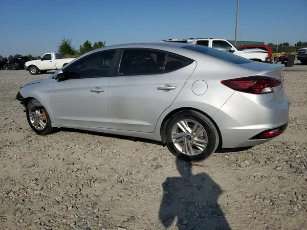 5NPD84LF6KH480083 2019 HYUNDAI ELANTRA - Image 2