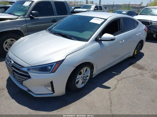 5NPD84LF6KH485347 2019 HYUNDAI ELANTRA - Image 2