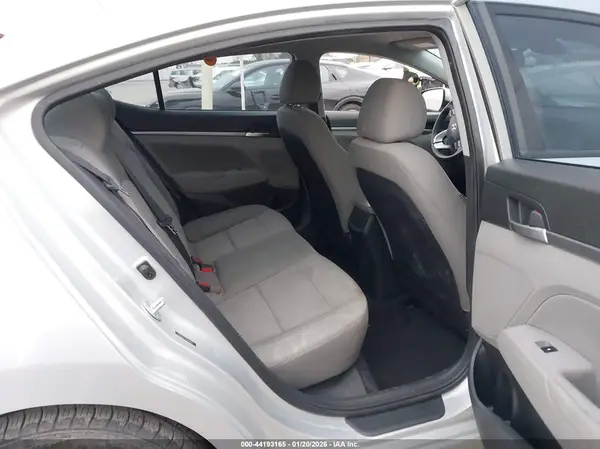 5NPD84LF6KH488233 2019 HYUNDAI ELANTRA - Image 8
