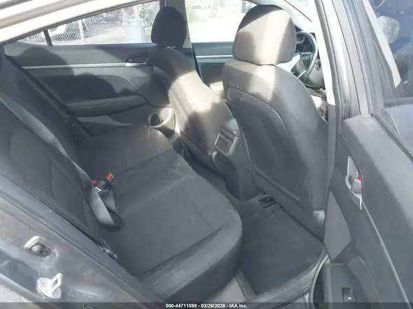 5NPD84LF6KH496588 2019 HYUNDAI ELANTRA - Image 8