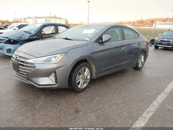 5NPD84LF6LH519627 2020 HYUNDAI ELANTRA - Image 2
