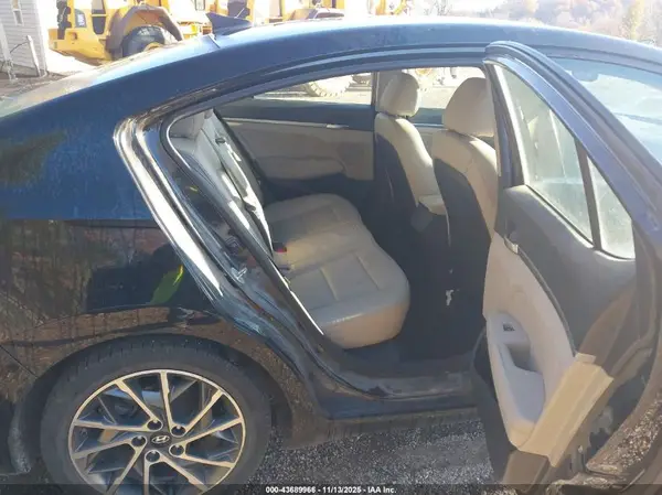 5NPD84LF6LH522463 2020 HYUNDAI ELANTRA - Image 8