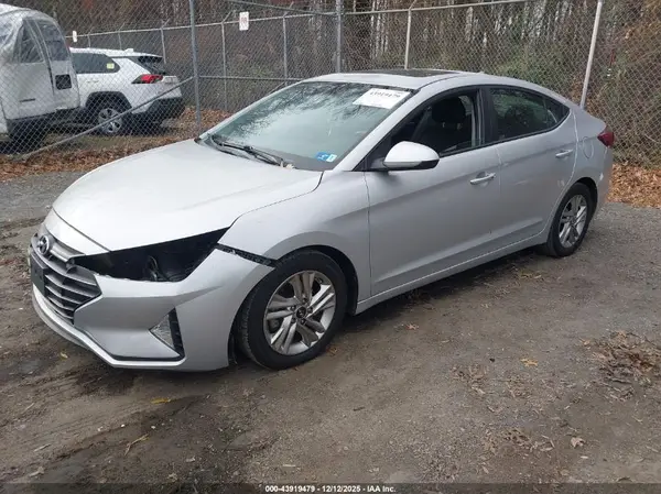 5NPD84LF6LH525069 2020 HYUNDAI ELANTRA - Image 2