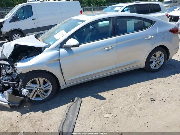 5NPD84LF6LH526318 2020 HYUNDAI ELANTRA - Image 2