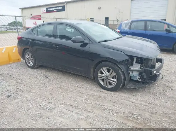 5NPD84LF6LH545175 2020 HYUNDAI ELANTRA - Image 1