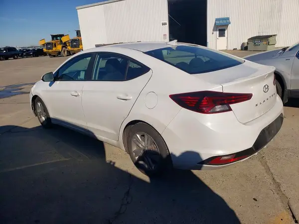 5NPD84LF6LH549226 2020 HYUNDAI ELANTRA - Image 2