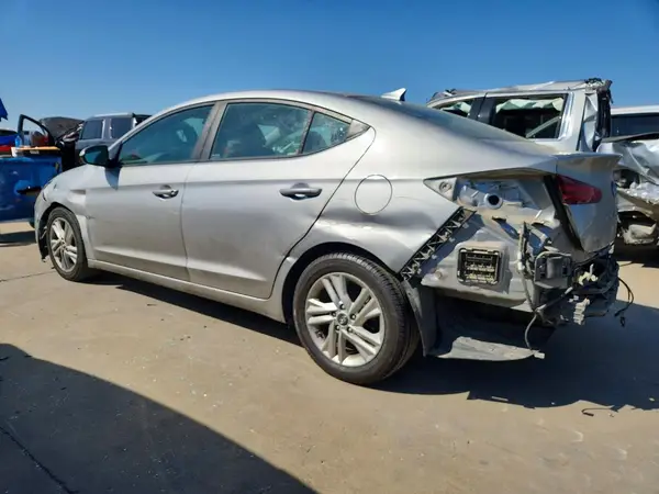 5NPD84LF6LH551820 2020 HYUNDAI ELANTRA - Image 2