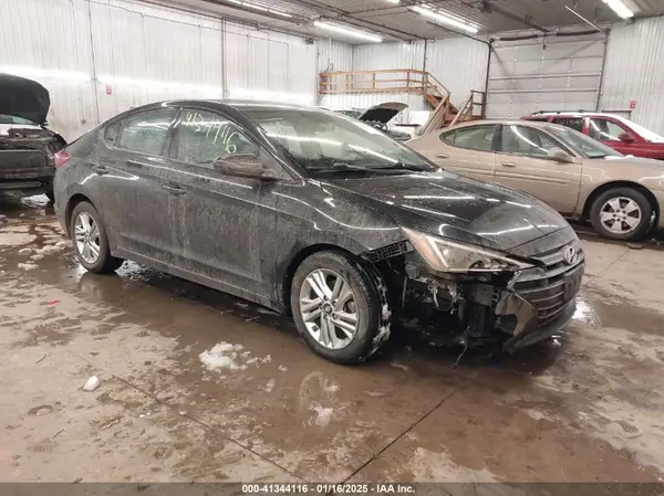 5NPD84LF6LH555236 2020 HYUNDAI ELANTRA - Image 1