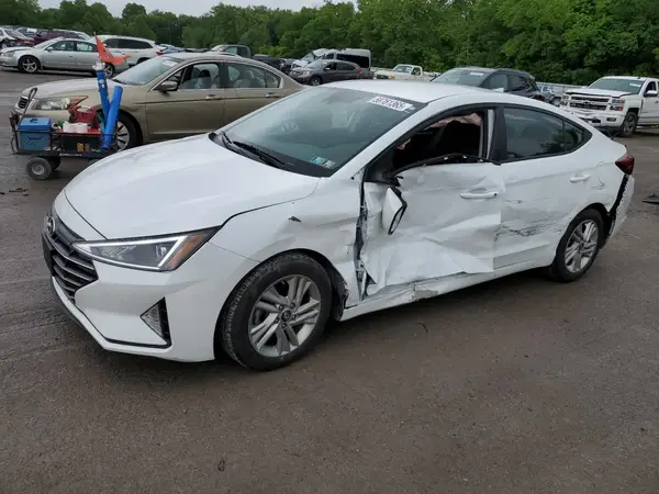 5NPD84LF6LH556452 2020 HYUNDAI ELANTRA - Image 1