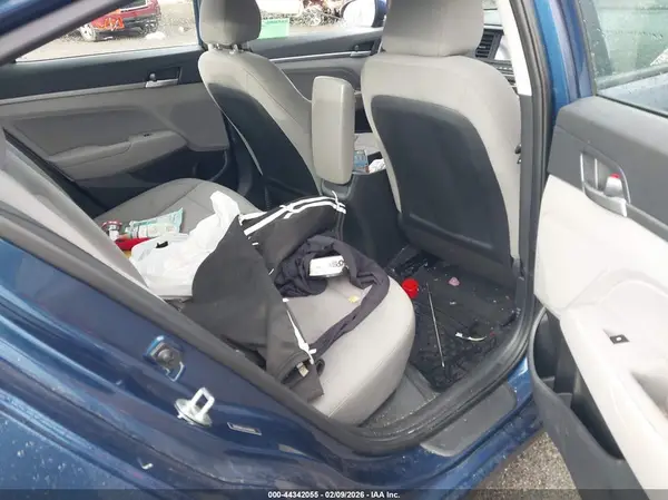 5NPD84LF6LH559996 2020 HYUNDAI ELANTRA - Image 8