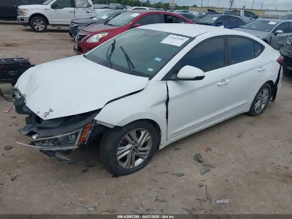 5NPD84LF6LH571002 2020 HYUNDAI ELANTRA - Image 2