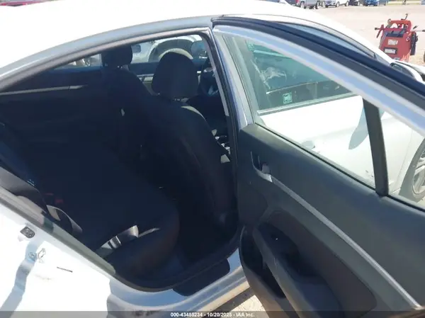 5NPD84LF6LH573896 2020 HYUNDAI ELANTRA - Image 8