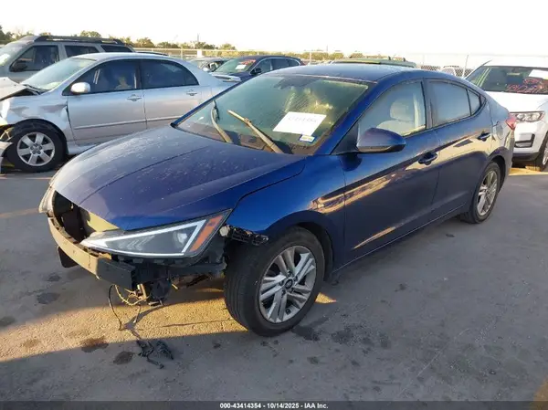 5NPD84LF6LH577513 2020 HYUNDAI ELANTRA - Image 2
