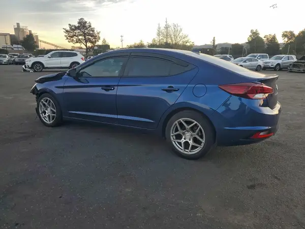 5NPD84LF6LH579004 2020 HYUNDAI ELANTRA - Image 2