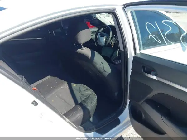 5NPD84LF6LH583747 2020 HYUNDAI ELANTRA - Image 8