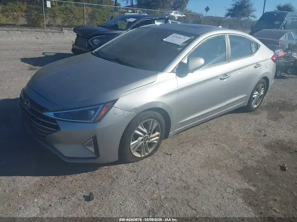 5NPD84LF6LH584459 2020 HYUNDAI ELANTRA - Image 2