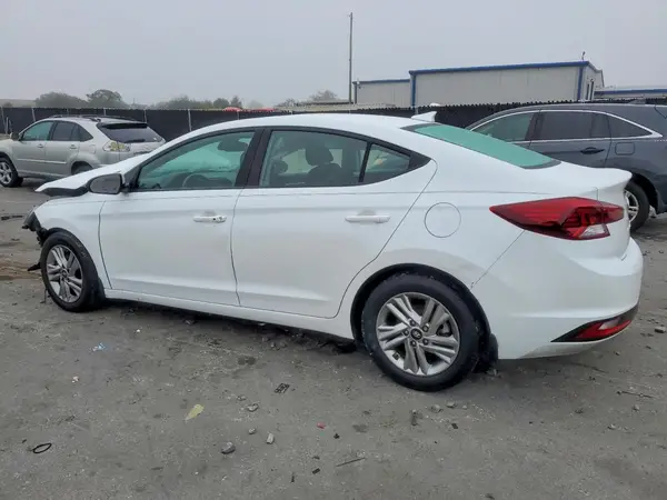5NPD84LF6LH587989 2020 HYUNDAI ELANTRA - Image 2
