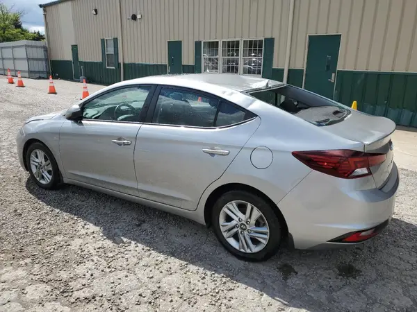 5NPD84LF6LH607643 2020 HYUNDAI ELANTRA - Image 2