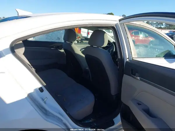 5NPD84LF7HH006779 2017 HYUNDAI ELANTRA - Image 8