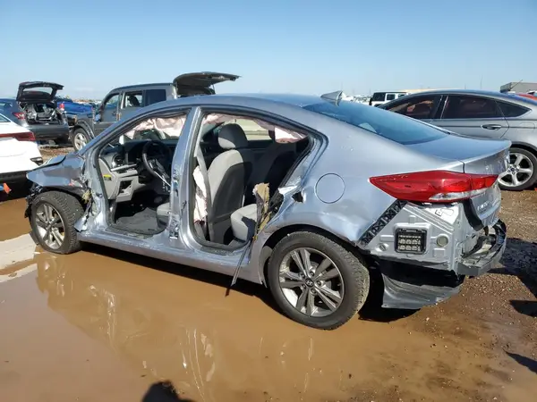 5NPD84LF7HH009715 2017 HYUNDAI ELANTRA - Image 2